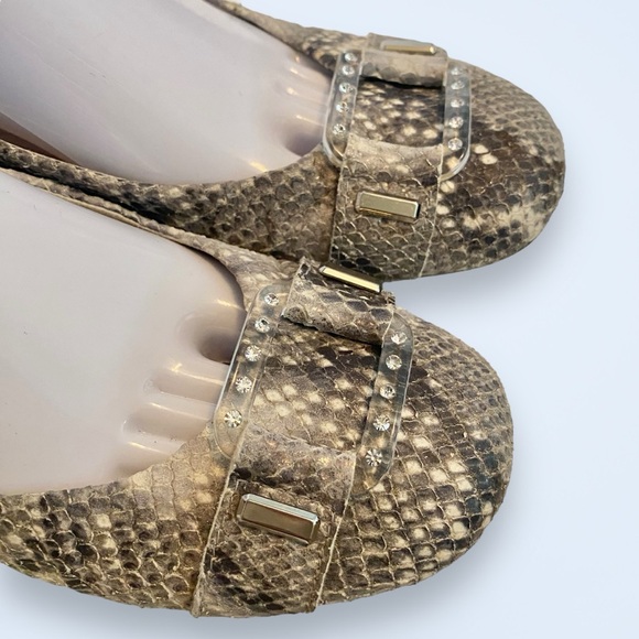 Stuart Weitzman Lucid Snakeskin Ballet Flats Pewter Gilt Python SZ 8.5 $315 - Picture 7 of 12